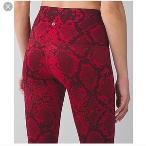 Ziggy Snake Print Wunder-Under Leggings